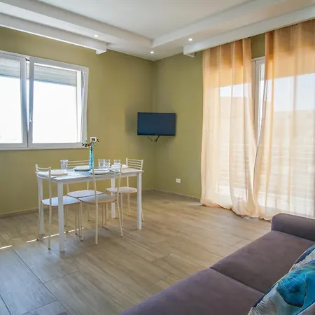 Stella Marina - Sea View, Close To The Apartament Agnone Bagni