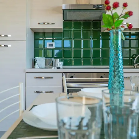 Apartment Stella Marina - Sea View, Close To The Agnone Bagni