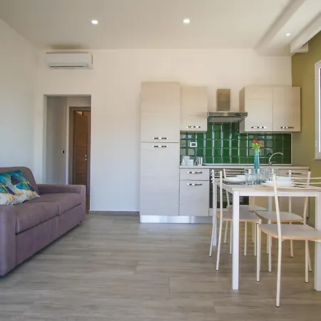Stella Marina - Sea View, Close To The Apartment Agnone Bagni